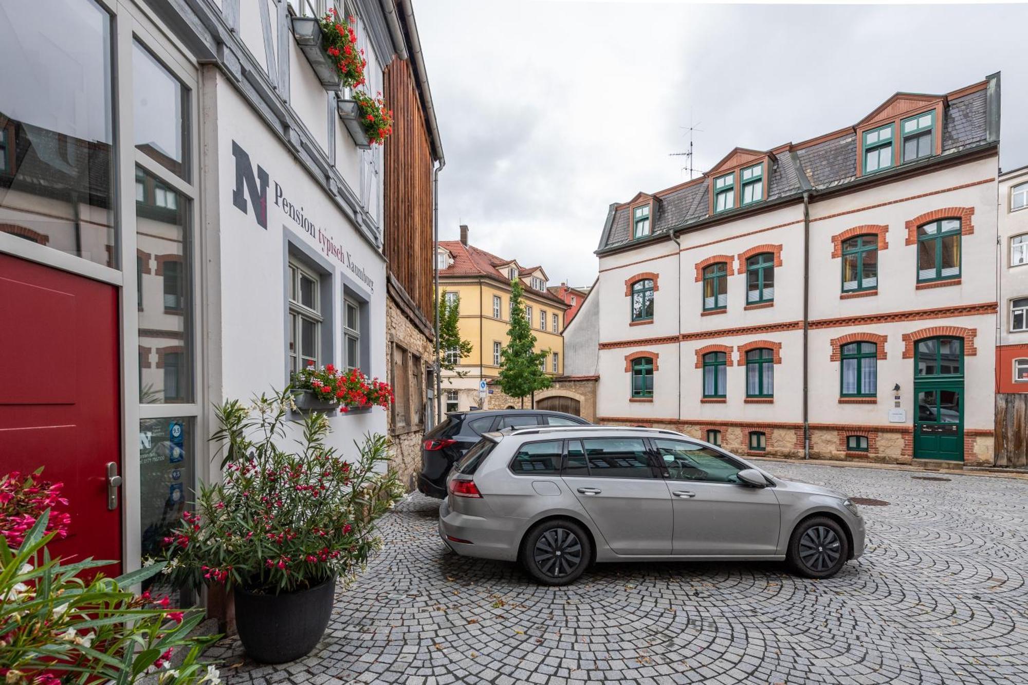 Pension Typisch Naumburg Naumburg  Exteriör bild